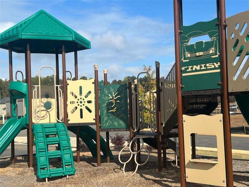 Community amenities in Fern Dale, Fairburn (Image 5). Community amenities in Fern Dale, Fairburn (Image 5).
