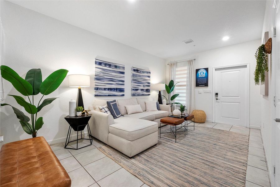 Furnished interior view inside a new home in , Pembroke Pines (Image 9).