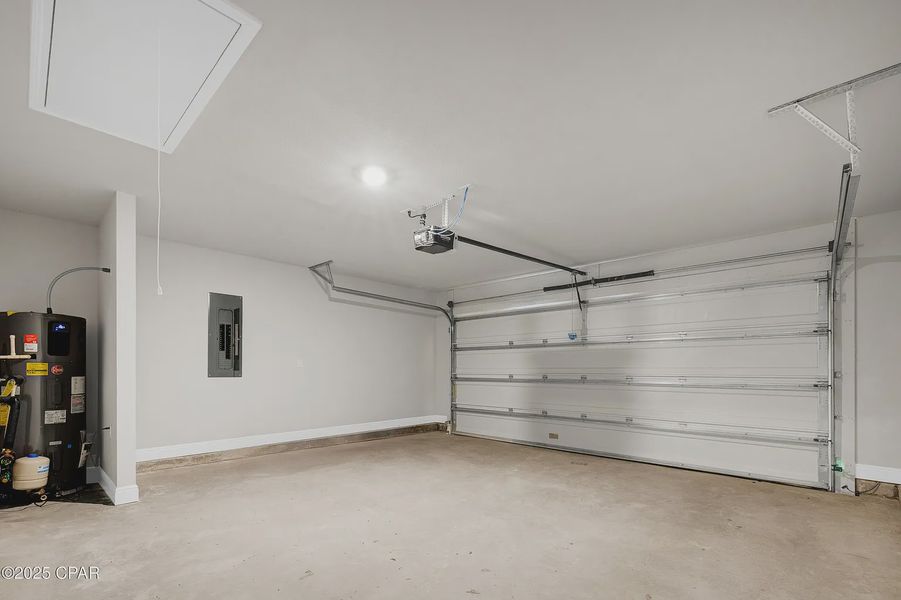 Image 20 of a home in East Bay.