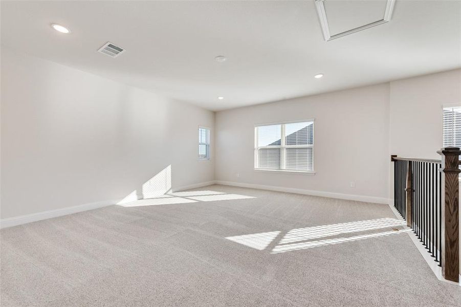 Spacious, unfurnished interior of a new home in Wildflower Ranch, Justin (Image 22).