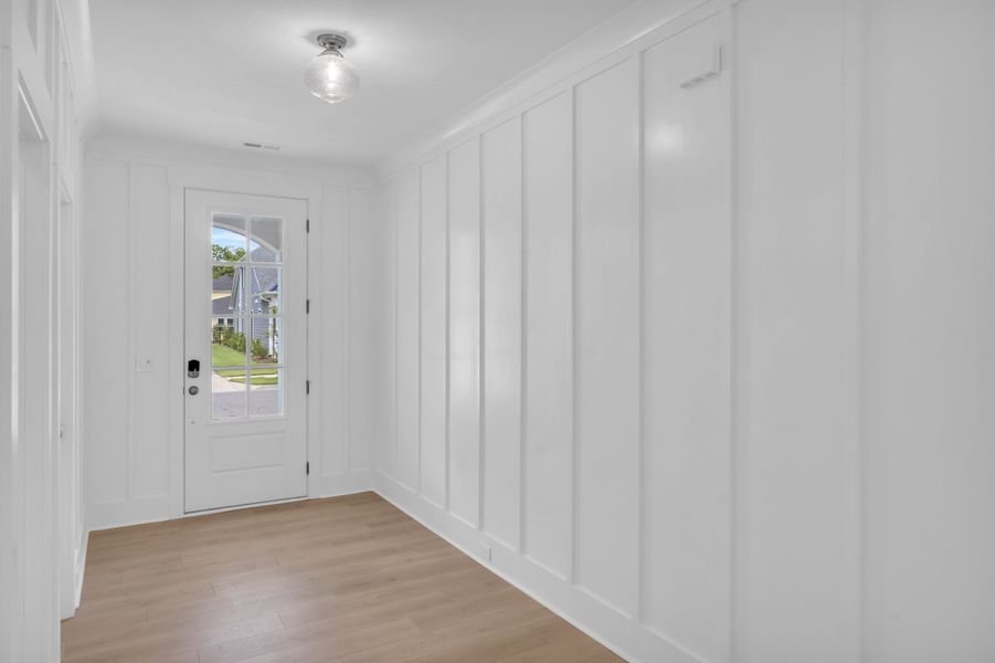 Representative unfurnished interior of a home built from the The Hampton by RobuckHomes in Stonehenge, Raleigh (Image 26).