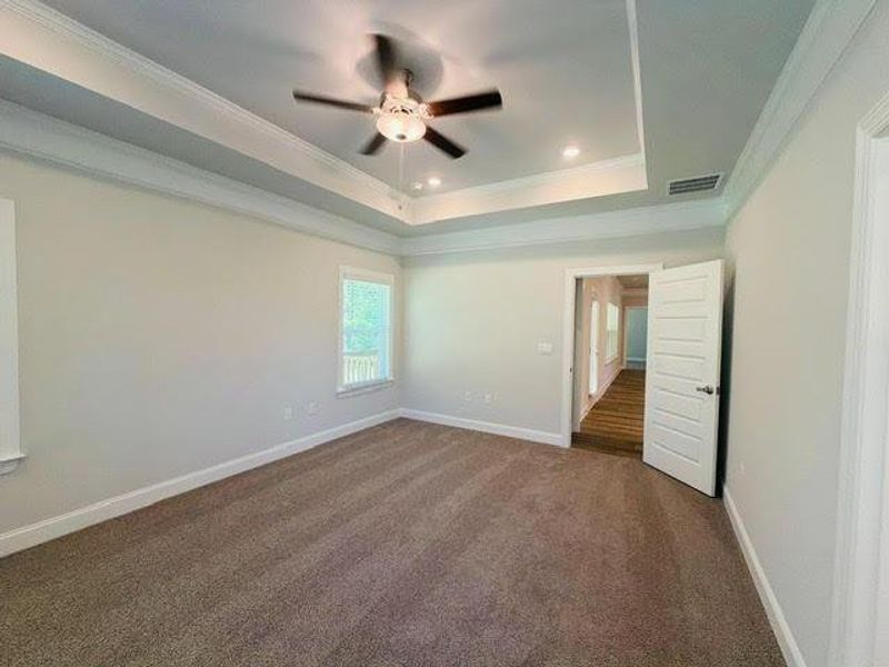 Spacious, unfurnished interior of a new home in Tuscany Hills, Douglasville (Image 30).