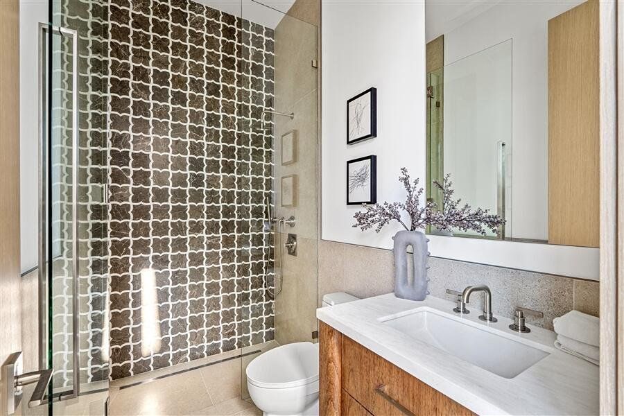 dash_BATHROOM_2 dash_BATHROOM_2
