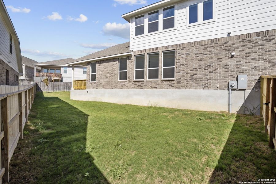 Exterior details and patio area of a home in Ladera, San Antonio (Image 19). Exterior details and patio area of a home in Ladera, San Antonio (Image 19).