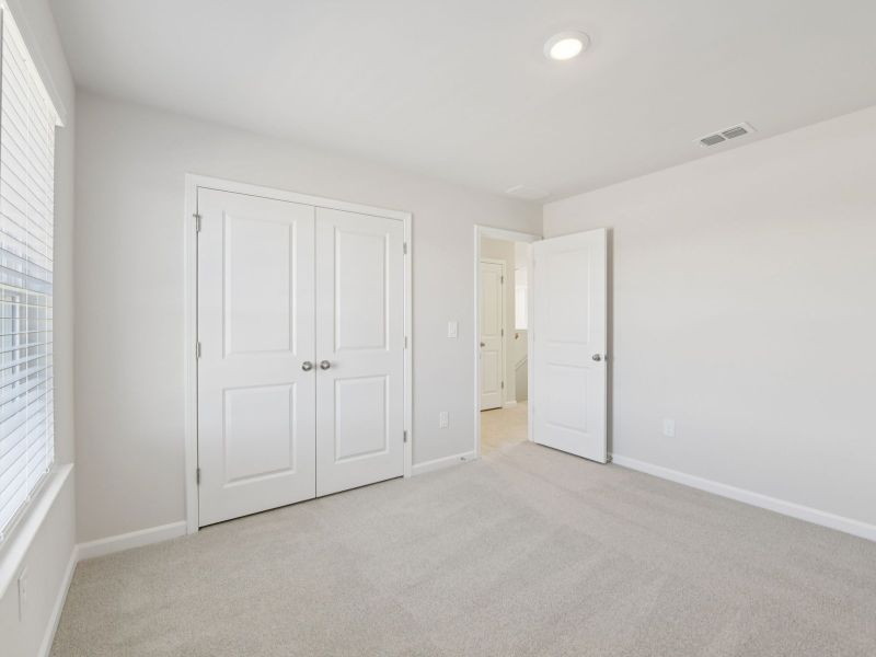 Spacious, unfurnished interior of a new home in Preserve at Mountain Creek, Pendergrass (Image 19).
