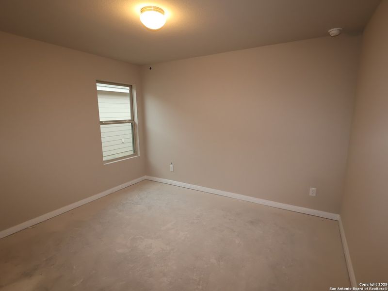 Spacious, unfurnished interior of a new home in Greenspoint Heights, Seguin (Image 22).