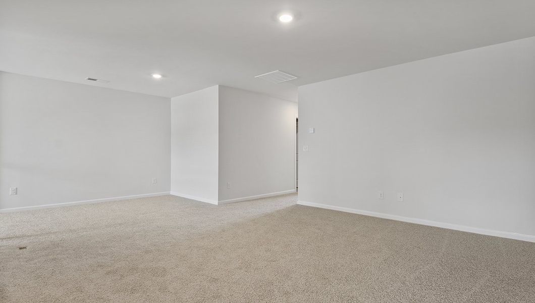 Spacious, unfurnished interior of a new home in Pleasant Grove, Weaverville (Image 19).