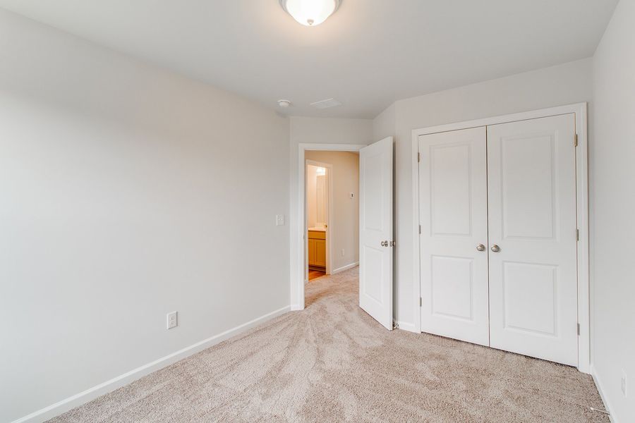 Spacious, unfurnished interior of a new home in Haynes Park, Columbia (Image 24).
