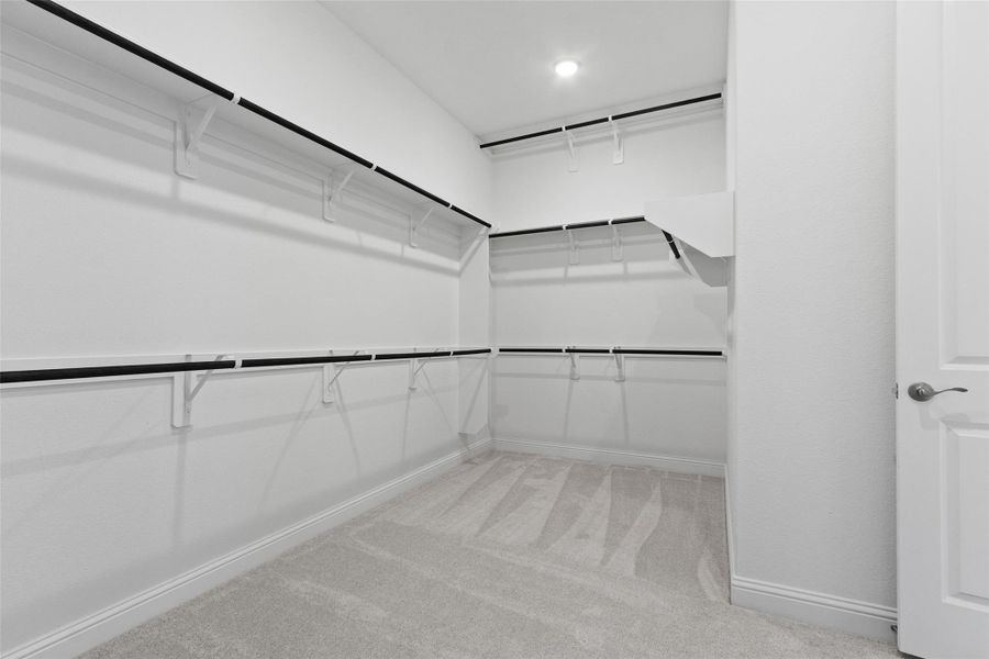 Spacious, unfurnished interior of a new home in Brookewater, Rosenberg (Image 26).