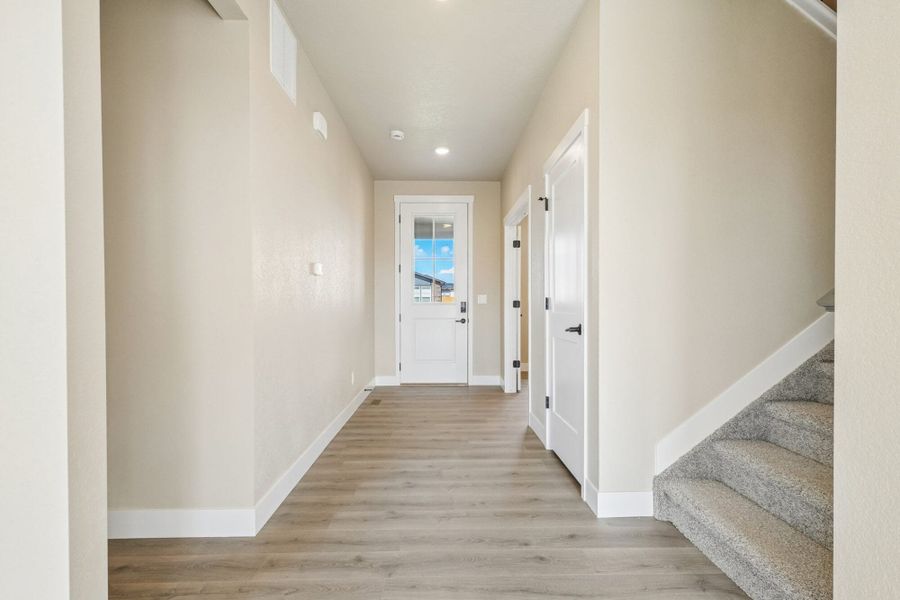 Spacious, unfurnished interior of a new home in The Glen, Colorado Springs (Image 16). Spacious, unfurnished interior of a new home in The Glen, Colorado Springs (Image 16).