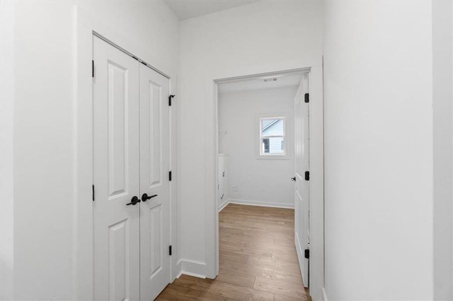 Spacious, unfurnished interior of a new home in , Monroe (Image 33).