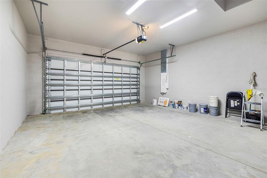 Spacious, unfurnished interior of a new home in , North Port (Image 44). Spacious, unfurnished interior of a new home in , North Port (Image 44).