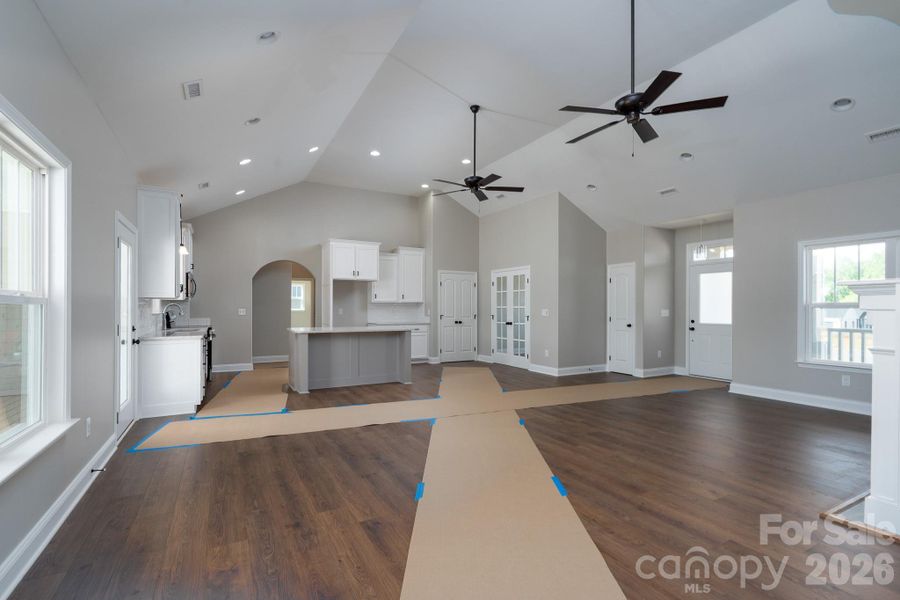 Spacious, unfurnished interior of a new home in , Salisbury (Image 15).