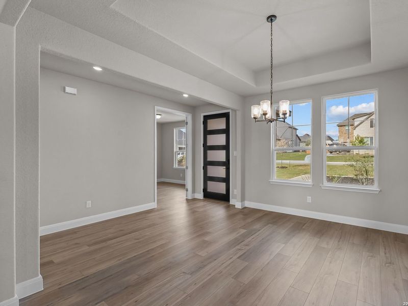Spacious, unfurnished interior of a new home in Potranco Oaks, Castroville (Image 24).