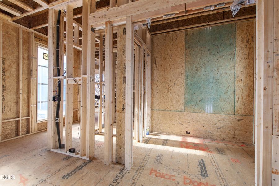 1500 Scales St Powder Room