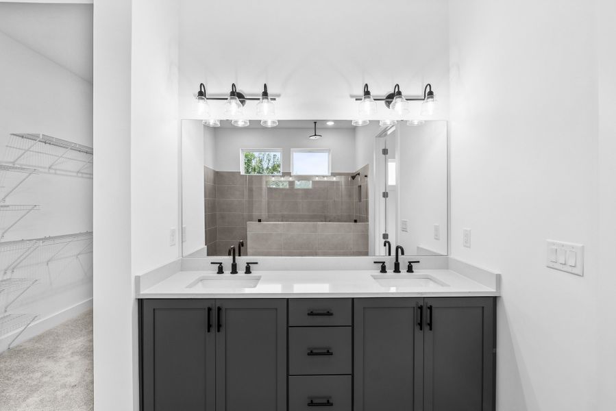 Owner's Bath