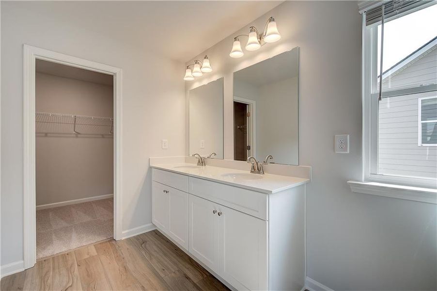 Furnished interior view inside a new home in Abbotts Crossing, Conyers (Image 9).