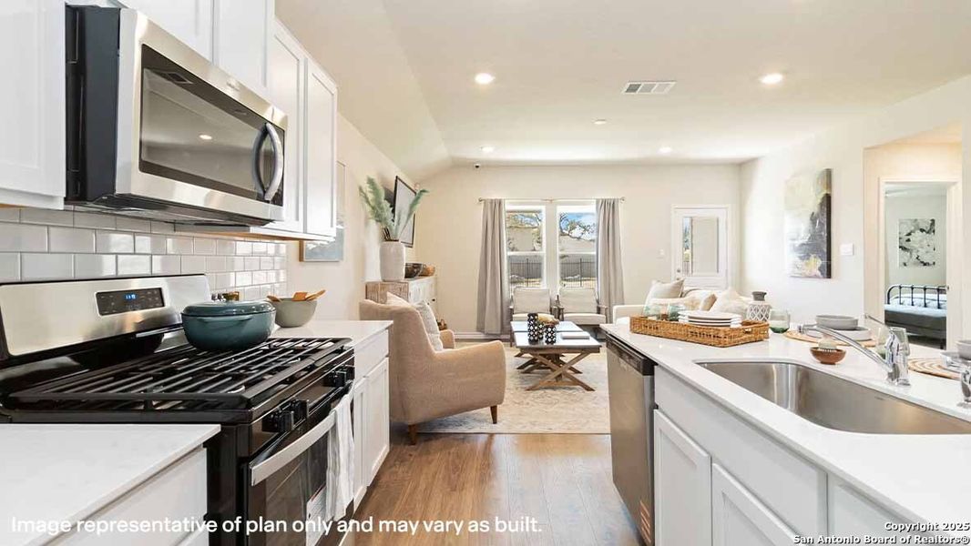 Furnished interior view inside a new home in The Birch at Spencer Ranch, Boerne (Image 17). Furnished interior view inside a new home in The Birch at Spencer Ranch, Boerne (Image 17).