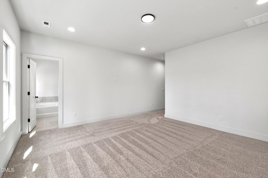 982 Helix (33) 982 Helix (33)