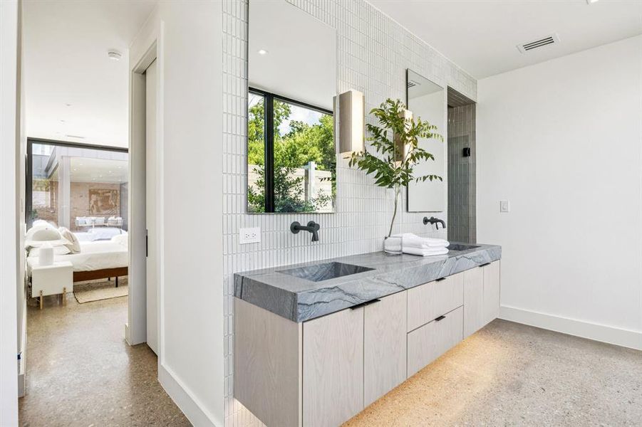 Furnished interior view inside a new home in , Dallas (Image 11). Furnished interior view inside a new home in , Dallas (Image 11).