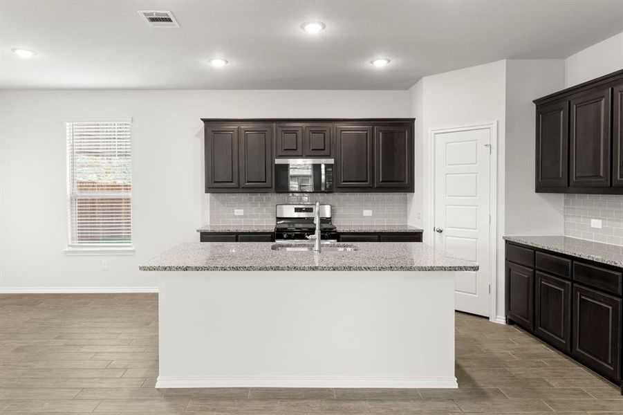 09. 1825 Hazer - Kitchen