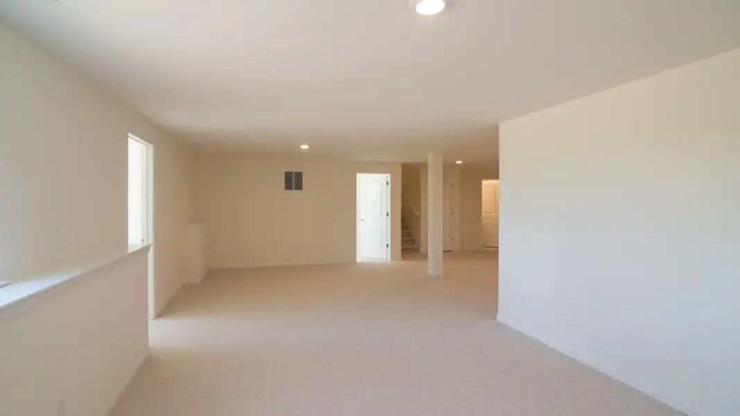 Representative unfurnished interior of a home built from the The Briarhaven III by Norfolk Homes in Offsite Builds Southern Michigan, Ann Arbor (Image 45).