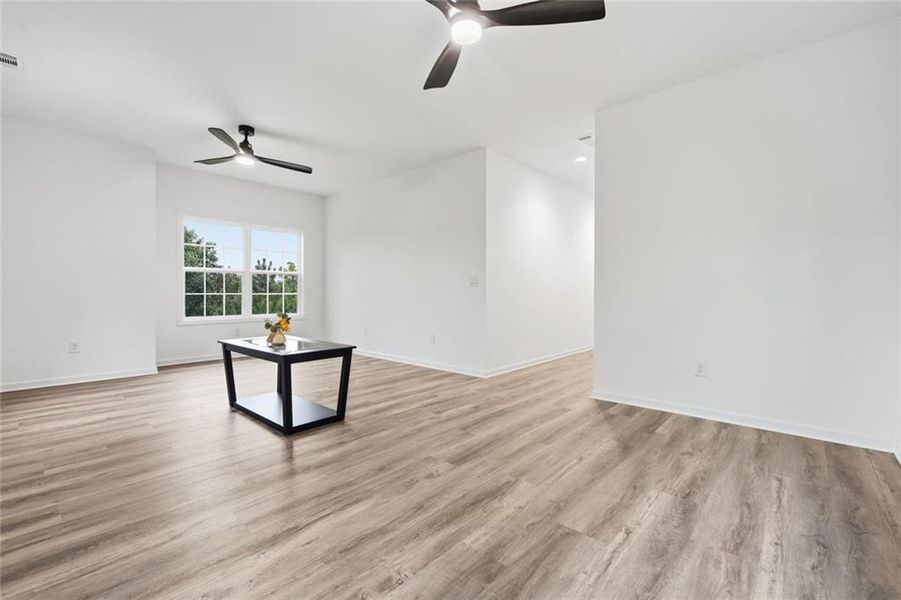 Spacious, unfurnished interior of a new home in , Gainesville (Image 21).