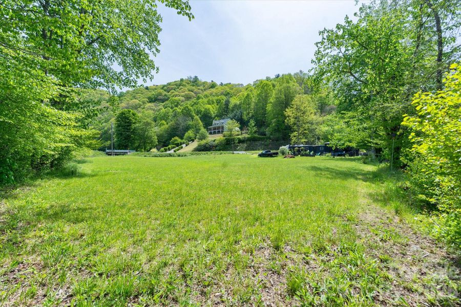 Pasture for privacy, animals or the garden of your dreams.