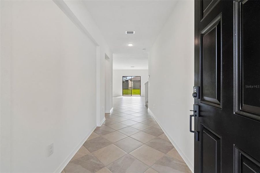 Spacious, unfurnished interior of a new home in Avalon West, Spring Hill (Image 67).