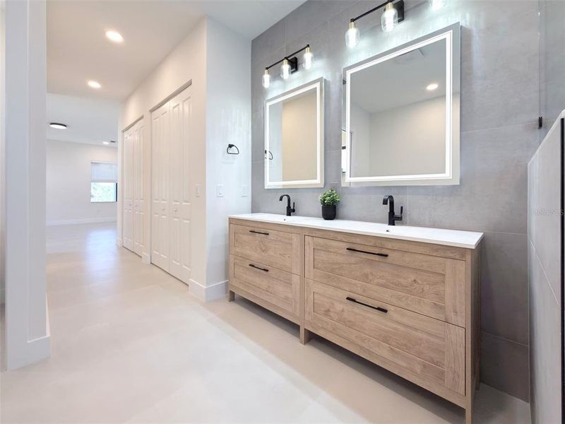 Furnished interior view inside a new home in , Port Charlotte (Image 30).