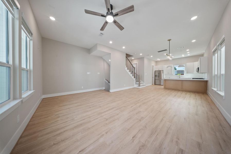 Spacious, unfurnished interior of a new home in Griggs Landing, Houston (Image 23).