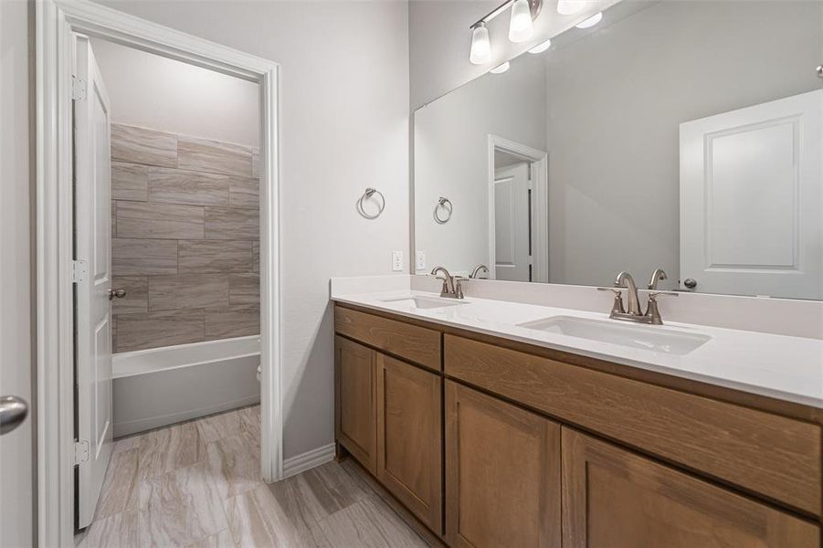 Furnished interior view inside a new home in Parker Heights, Valley View (Image 16). Furnished interior view inside a new home in Parker Heights, Valley View (Image 16).