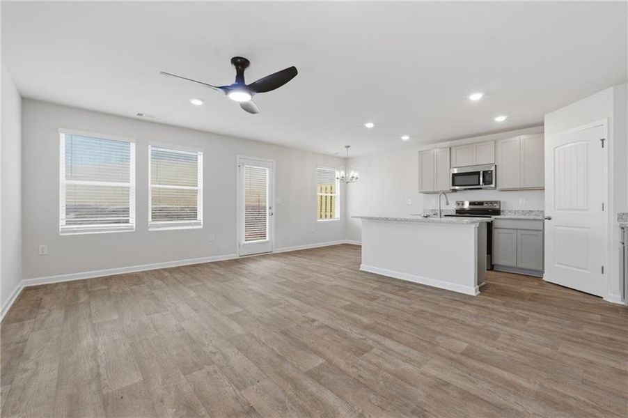 Spacious, unfurnished interior of a new home in Moss Creek, Hogansville (Image 11).
