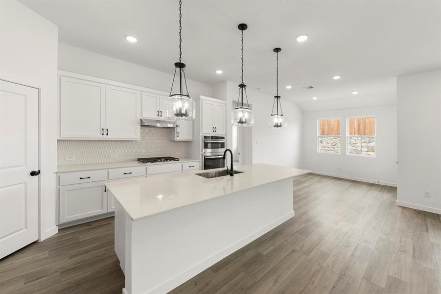 13. 3213 Agnew - Kitchen (3)