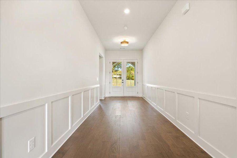 Spacious, unfurnished interior of a new home in Brooks Pond, Cumming (Image 16).