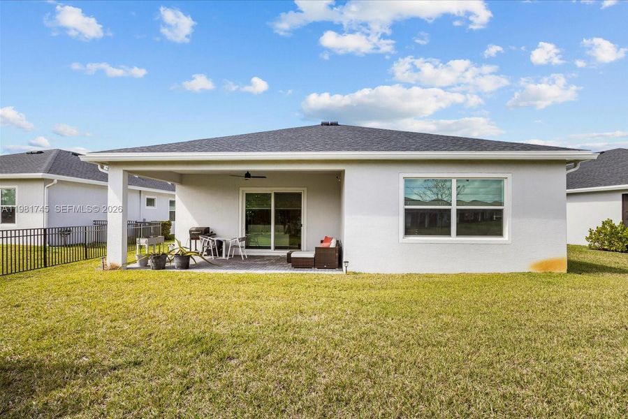 Exterior details and patio area of a home in Veranda Preserve, Port St. Lucie (Image 22).