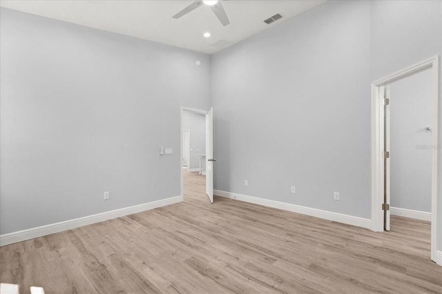 Spacious, unfurnished interior of a new home in , Deland (Image 22). Spacious, unfurnished interior of a new home in , Deland (Image 22).