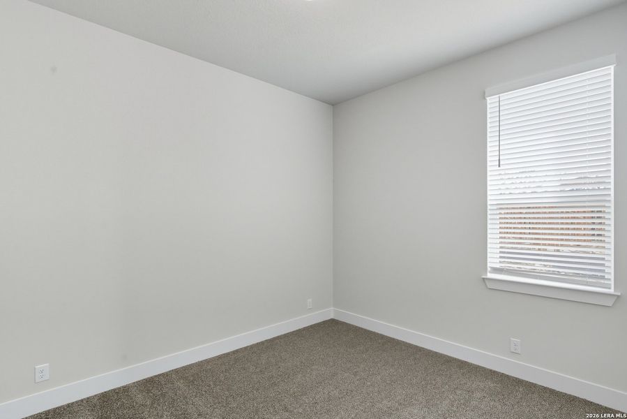 Spacious, unfurnished interior of a new home in Esperanza 50's, Boerne (Image 26).
