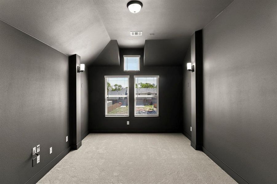 Spacious, unfurnished interior of a new home in Trails at Cottonwood Creek, Rowlett (Image 17).