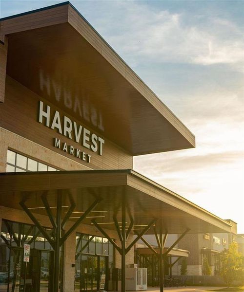 The Grocery Store in The Pine Market