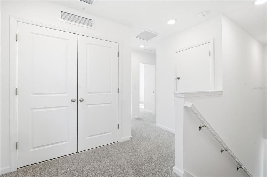Spacious, unfurnished interior of a new home in Maple Ridge, Palmetto (Image 13). Spacious, unfurnished interior of a new home in Maple Ridge, Palmetto (Image 13).