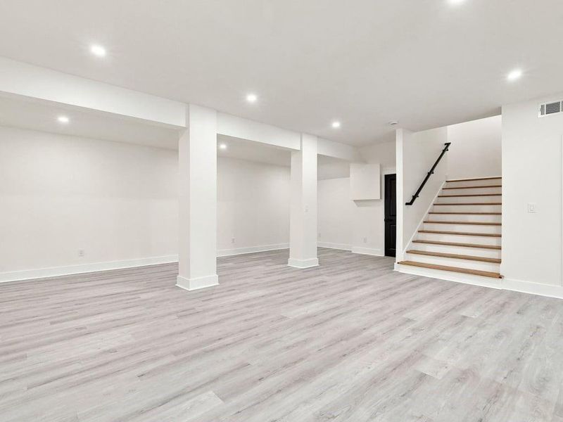 Spacious, unfurnished interior of a new home in , Marietta (Image 48).