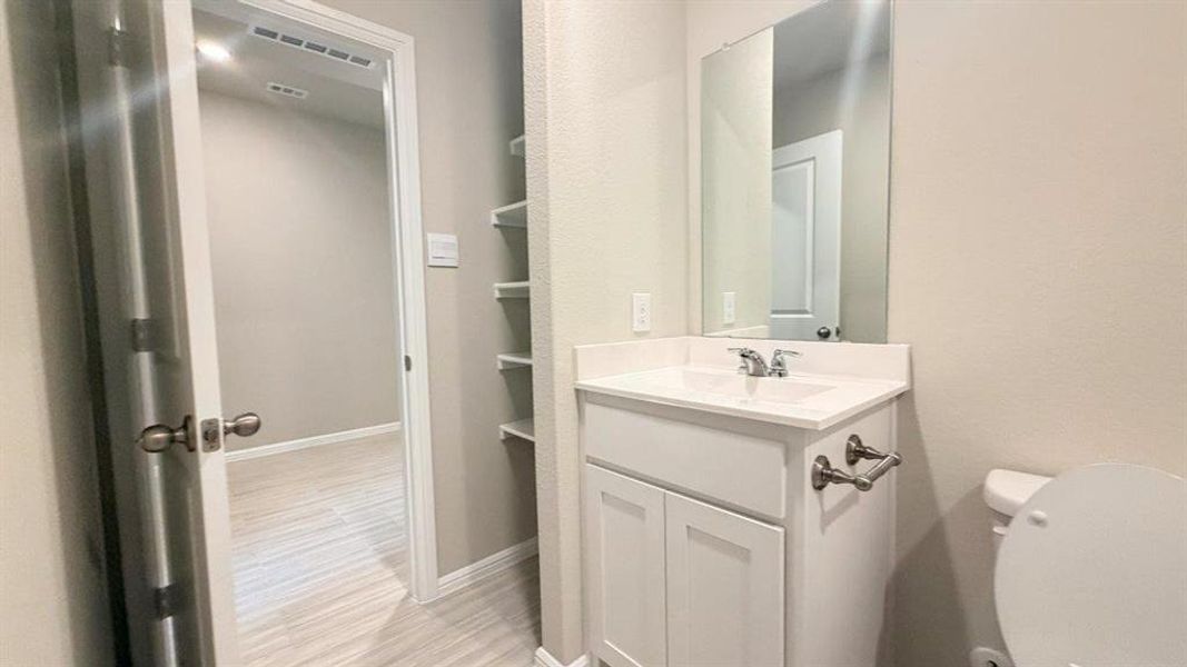 Furnished interior view inside a new home in Meadowbrook Estates, Cleburne (Image 9).