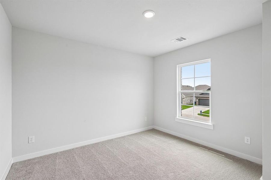 Spacious, unfurnished interior of a new home in Overland Grove, Forney (Image 22).