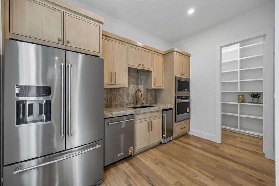 Furnished interior view inside a new home in , Dallas (Image 19).