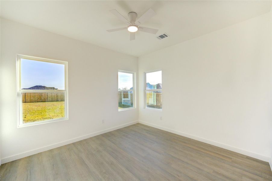 Spacious, unfurnished interior of a new home in , Cleveland (Image 19).