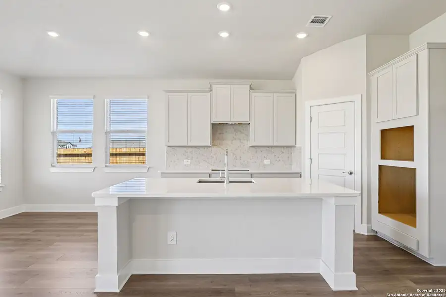Furnished interior view inside a new home in Carmel Ranch, Schertz (Image 6).