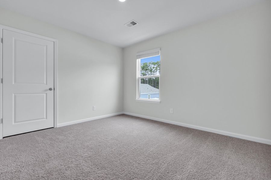 Spacious, unfurnished interior of a new home in Hillcrest, Ravenel (Image 34).