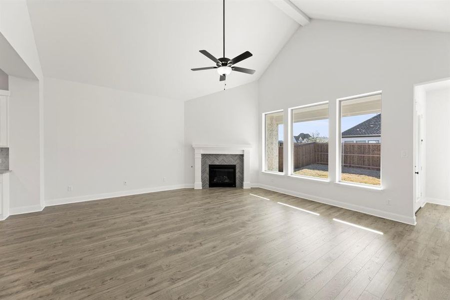 13. 814 Stoney - Family