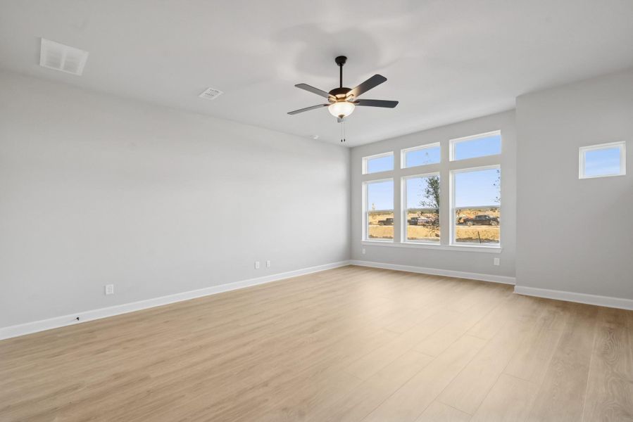 Spacious, unfurnished interior of a new home in Riceland 50’ Alley Load Homesites, Mont Belvieu (Image 18).